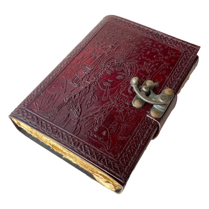 สีน้ำตาล