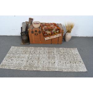 Tapis turc vintage écologique, 2,6 x 6,3 pieds (79 x 192 cm), gris, patchwork, en laine, avec envers en latex - Product Image 2