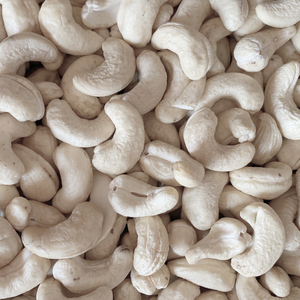 Vente en gros de noix de cajou de haute qualité W210 W240 Noix de cajou biologiques Noix de cajou en vrac exportées vers l'Asie, l'UE, le Moyen-Orient - Product Image 1