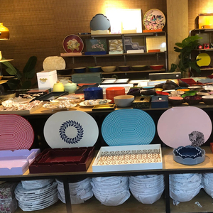 Vente en gros de plateau en laque de service pour bar Noël Valentine Argent Or Forme de coeur Origine matérielle Forme brillante Taille Produit FDA - Product Image 1