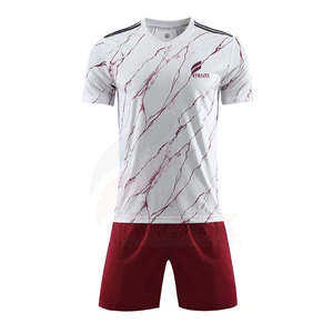 Uniformes de Fútbol Personalizados al por Mayor de Primera Calidad, Impresos en Poliéster, Ropa Deportiva de Secado Rápido y Transpirable con Logotipo Personalizado, Todas las Tallas - Product Image 1