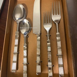 Juego de cubiertos de metal pulido plateado con mango de nácar, juegos de cubiertos de vajilla para bodas, hogar, uso en hoteles - Product Image 2