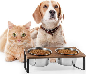 Bols surélevés et inclinés pour petits chiens avec un design rectangulaire en métal et en bois et plusieurs finitions - Product Image 3