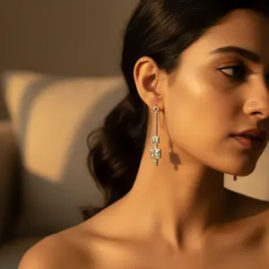 Boucles d'oreilles pendantes en argent 925 pour femmes, serties de zircon cubique, plaquées or avec perle de quartz et diamant - pour mariages et fêtes - Product Image 2