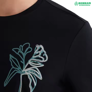 บริการ OEM ราคาขายส่ง เสื้อยืดโพลีเอสเตอร์ 100% สไตล์ใหม่ ผลิตตามสั่ง สำหรับผู้หญิงและผู้ชาย แห้งเร็ว ทรงปกติ กันยับ - Product Image 2