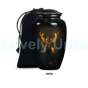 Cerf de qualité supérieure dans l'urne de crémation en aluminium de forêt pour les cendres humaines avec sac en velours gratuit - Product Image 2
