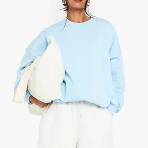 2025 femmes 2 pièces surdimensionné sweat et short ensemble col rond et manches longues goutte épaule pour les femmes avec Logo personnalisé - Product Image 4