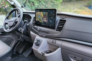 E-TRASIT 350 AWD Sedán 2022, Batería de Litio, Neumáticos R18, Asientos de Cuero, Motor Doble, Techo Panorámico, Faros LED - Product Image 3