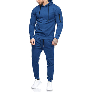 Chándal personalizado de lana con patrón sólido para hombre, conjunto deportivo de invierno de dos piezas, pantalones de Jogger con capucha y cremallera, ropa de calle de moda para uso en el gimnasio - Product Image 1