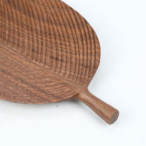 Plateau de service en bois tendance - Product Image 1