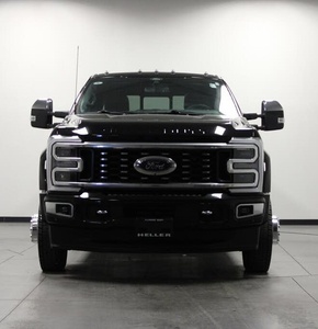 Gran Oferta, Ford F-450 Super Duty Platinum Crew Cab LB DRW 2025 Impecable - Product Image 1