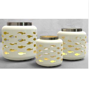 Farol de Vela de Metal Blanco de Lujo con Asa, Interior Dorado, Decorativo, para Colgar y de Mesa. - Product Image 2