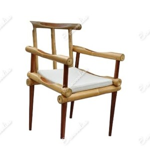 Silla de Patio Apilable de Bambú y Madera Sólida de Diseño Moderno y Lujoso para Uso en Jardín, Patio o Terraza de Villa - Product Image 4