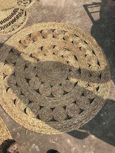 Top Trending Wicker Crafts-Alfombrilla de juncia utilizada para la decoración del hogar con diseño moderno de Vietnam - Product Image 5