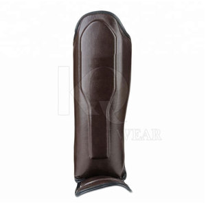 Protège-tibias en cuir classiques, protection professionnelle, légers, robustes, durables, ajustement confortable, parfaits pour l'entraînement au football - Product Image 2