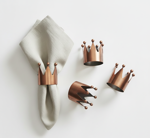 Anneaux de serviette en métal de style couronne |   Accessoires de table en laiton décoratif |   Décorations de table élégantes pour les fêtes - Product Image 2