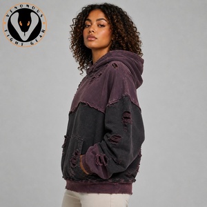 Sweat à capuche premium pour femme, style usé, pour l'hiver, offrant un confort décontracté, écologique, respirant, construction durable, streetwear quotidien - Product Image 3