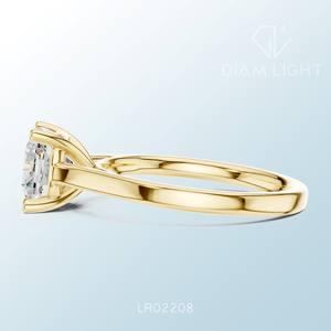 Anillo Solitario de Piedra Preciosa con Corte Cojín Personalizado, Joyería Atemporal con Brillo Radiante, Diseño Elegante, Ideal para Celebraciones y Amor - Product Image 3