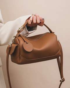 Sac à dos moderne multicolore pour femmes, sac à bandoulière en polyester ou sac à dos pour femmes avec sangle amovible - Product Image 3