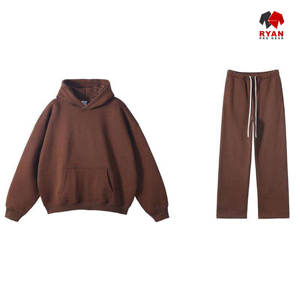 Survêtement personnalisé Ryan Pro Gear pour hommes, tissu confortable et respirant avec logo personnalisé, vêtements décontractés - Product Image 4