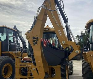 Offre Spéciale JCB 4CX chargeuse-pelleteuse quatre roues motrices 4x4 3CX 4CX 4x4 bon prix de qualité - Product Image 1