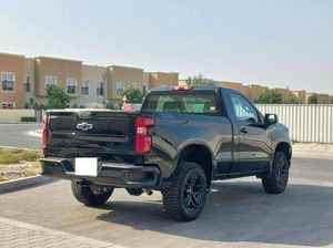 NUEVO EN OFERTA 2024 - CAMIONETA PICKUP USADA CHEVROLET SILVERADO DOBLE CABINA Euro VI Automática SIN HUELLAS DE DAÑOS - Product Image 3