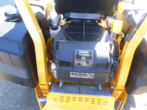 Tracteur de pelouse industriel Cub Cadet PRO Z1 122 cm³ 42 Enduro, 4 temps, puissant, durable, 24 V haute performance pour la tonte des pelouses - Product Image 5