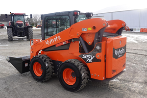รถตักล้อยาง Kubota SSV75 ปี 2026 กำลัง 74 แรงม้า เครื่องยนต์ดีเซล สำหรับงานก่อสร้าง พร้อมบุ้งกี๋ขนาด 0.60 ลูกบาศก์เมตร พร้อมจัดส่ง - Product Image 6