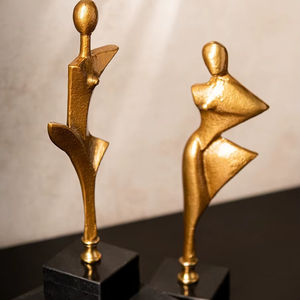 Sculpture en métal de haute qualité, figurine artistique artisanale pour la maison, le bureau, la table, le salon, pièce d'art décorative - Product Image 1