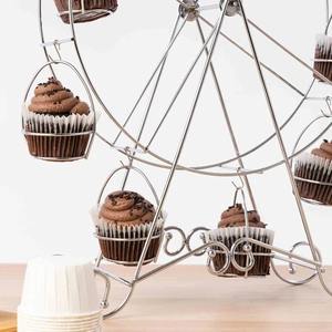 ขาตั้งคัพเค้กโลหะดีไซน์หรูหรา ทรงล้อรถ เหมาะสำหรับงานวันเกิด งานเลี้ยงที่บ้าน และการจัดแสดงขนมหวาน จากอินเดีย - Product Image 2