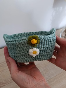 Panier en macramé à fleurs bleues mignon Organisateur de rangement polyvalent Fait à la main Élégant Fonctionnel Décoratif Utilisation domestique en provenance d'Inde - Product Image 4