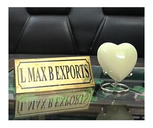 Vente chaude Nouveau Style Coeur Urne Crémation Finition Brillante Dernière Tendance Métal Mémorial Urne Crémation aux Prix de Gros - Product Image 1