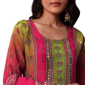 ชุดพาลาซโซพิมพ์ลายสีชมพูกับชุดทำงาน zari kurta เสื้อผ้าพื้นเมืองสำหรับผู้หญิงเสื้อผ้าแบบสั่งทำ - Product Image 2