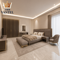 Ensemble de mobilier de chambre d'hôtel de luxe sur mesure : lit moderne, armoire, table de chevet, bureau et banc pour projets hôteliers