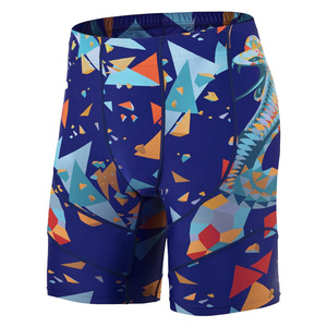 Short de compression à séchage rapide pour hommes conçu avec un tissu respirant et des coutures durables - Product Image 1