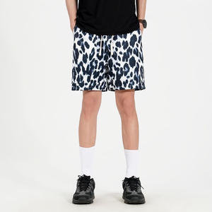 2025 été nouveaux hommes décontracté solide motif plage pantalon imprimé léopard chaud Shorts cordon fermeture 100% Polyester mi imperméable - Product Image 2