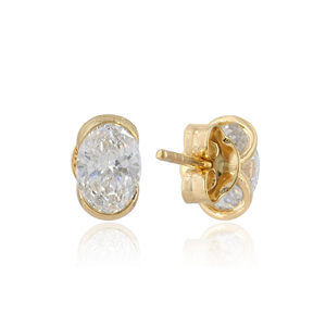 Boucles d'oreilles solitaires en or jaune 14 carats avec diamant ovale de 1,48 carat cultivé en laboratoire, bijoux fins - Product Image 1
