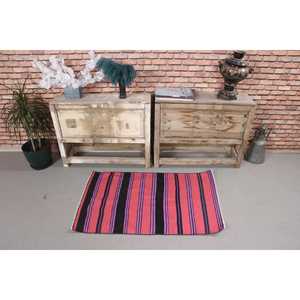 Tapis Kilim vintage 2,1 x 3,37 pieds, tapis turc, tapis en laine rouge à motifs de plantes et d'arbres - Product Image 2