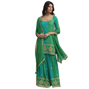 Set di Chinon Bandhani Sharara verde per feste Festive all'ingrosso matrimoni celebrazioni culturali e massa etnica tradizionale - Product Image 1