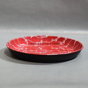 Plateaux de service ronds élégants en argent noir et or avec des motifs détaillés parfaits pour servir des collations et améliorer la décoration - Product Image 4