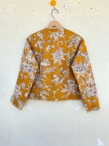 เสื้อโค้ทลำลองสำหรับผู้หญิงสำหรับฤดูหนาว พร้อมลายพิมพ์บล็อกด้วยมือ แจ็คเก็ตผ้าควิลท์ ทำด้วยมือ ผ้าสำหรับผู้หญิง เทคนิคการซักแบบวินเทจ สไตล์ใหม่ - Product Image 5