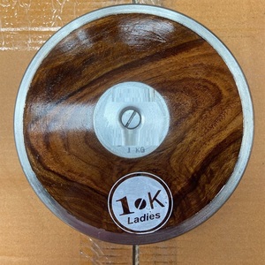 อุปกรณ์ดิสกัสไม้สำหรับฝึกซ้อมกีฬา ใช้ในการขว้างดิสกัส - Product Image 1