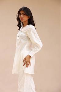 Conjunto de algodón Hakuba hecho a mano indio para otoño verano blanco con pantalón y Top bordados - Product Image 5