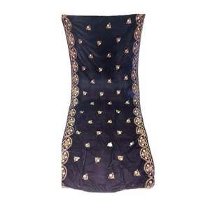 Nuevos diseños de chales de terciopelo transpirables para mujeres con precios económicos de talla grande amigable con encaje decorado fabricado en Pakistán - Product Image 1