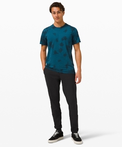 T-shirts homme 100% coton personnalisés, unis, haute qualité, logo imprimé sur mesure. - Product Image 5