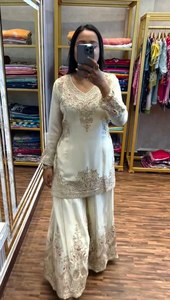 Nouveau haut de marque Georgette soie Viscose brodé miroir et pierre travail style mode longue non cousue Salwar costume pour les femmes - Product Image 3