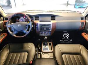 SUV Nis-san Patrol GRX 4X4 Usato del 2022 |   Pronto per l'esportazione - Product Image 3