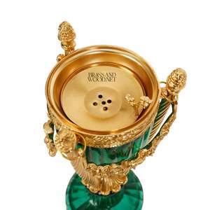 เตาเผาเครื่องหอมคริสตัลสีเขียวมรกตพร้อมฐานทองเหลืองชุบทอง งานฝีมือสุดหรู - Product Image 5