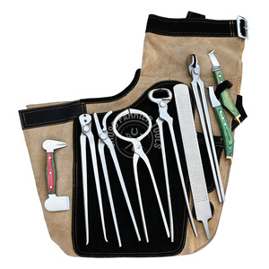 Kit de maréchal-ferrant équestre très vendu, tablier en cuir, tire-clous, pince à sabots, couteau à sabots, couteau à boucle pour un taillage précis - Product Image 1