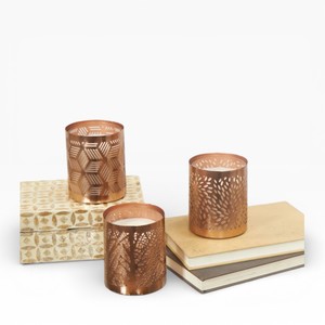 Portavelas Votivas de Metal con Acabado en Cobre y Diseño Calado Mixto para un Estilo Cálido en el Hogar - Product Image 1